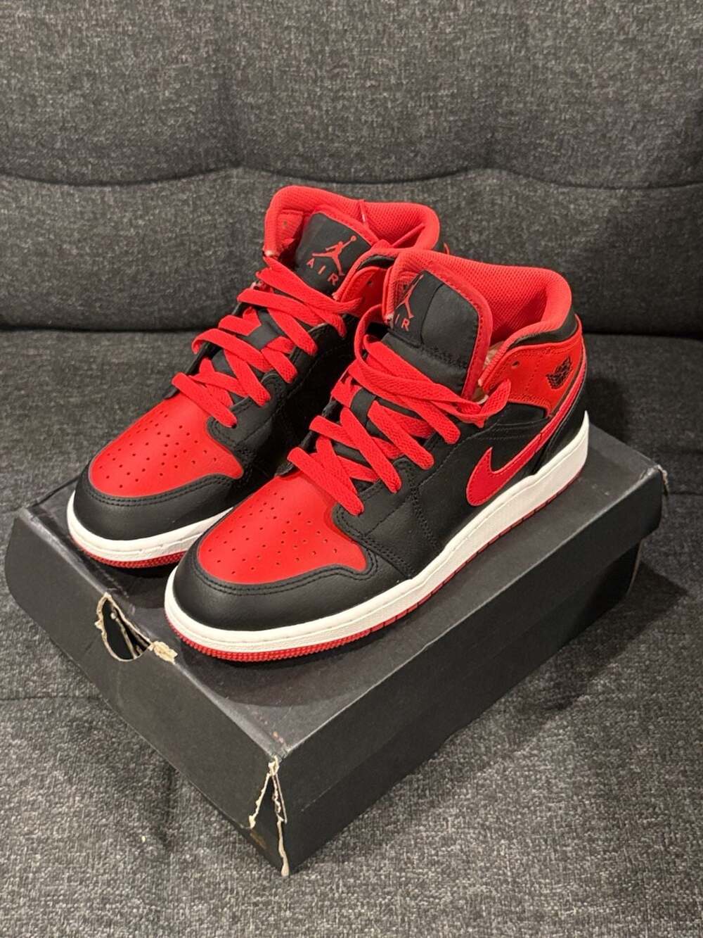 5Y / 6.5W - Air Jordan 1 Mid Black Gym Red